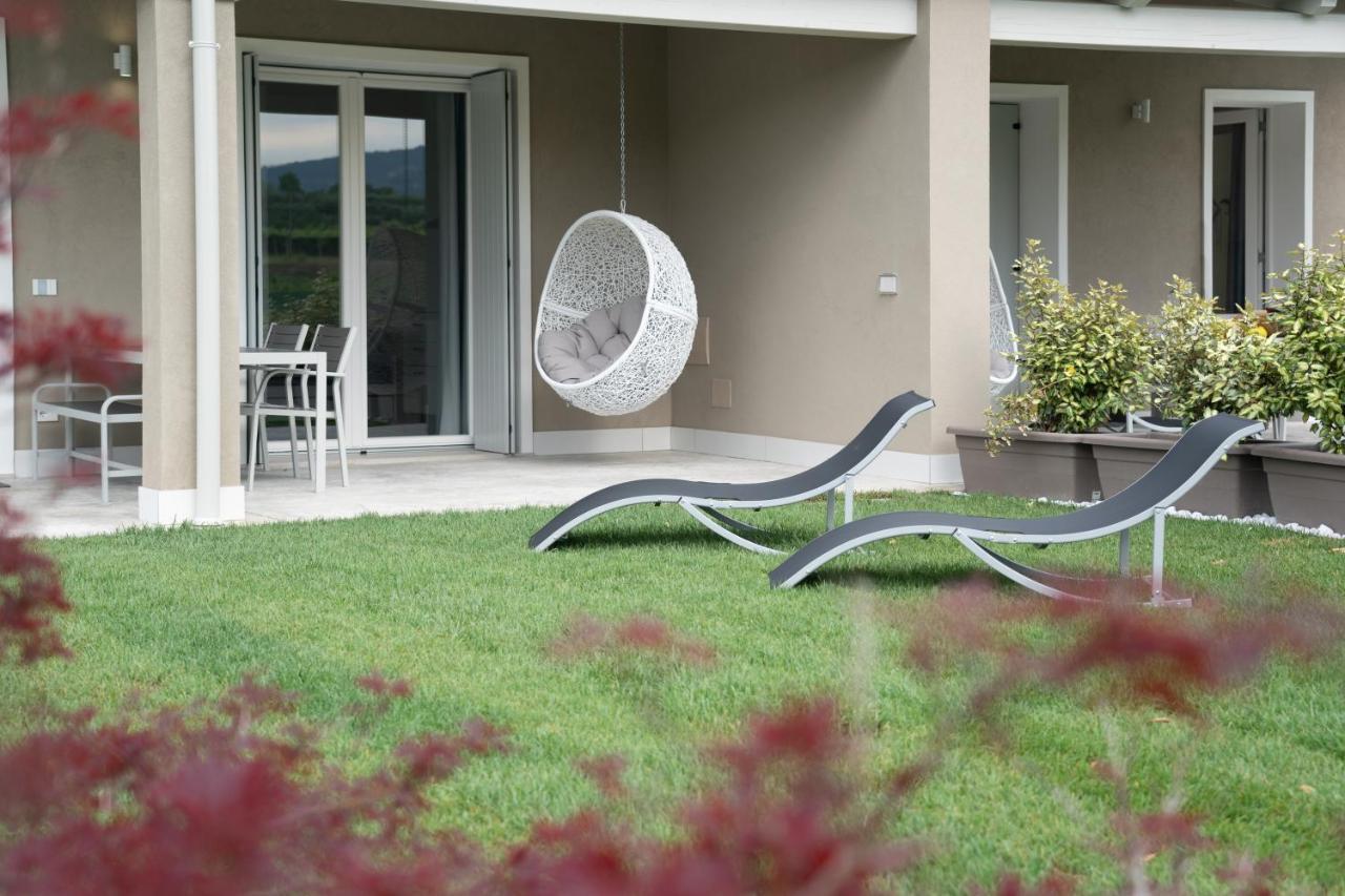 Residence Le Aromatiche Cavaion Veronese Bagian luar foto