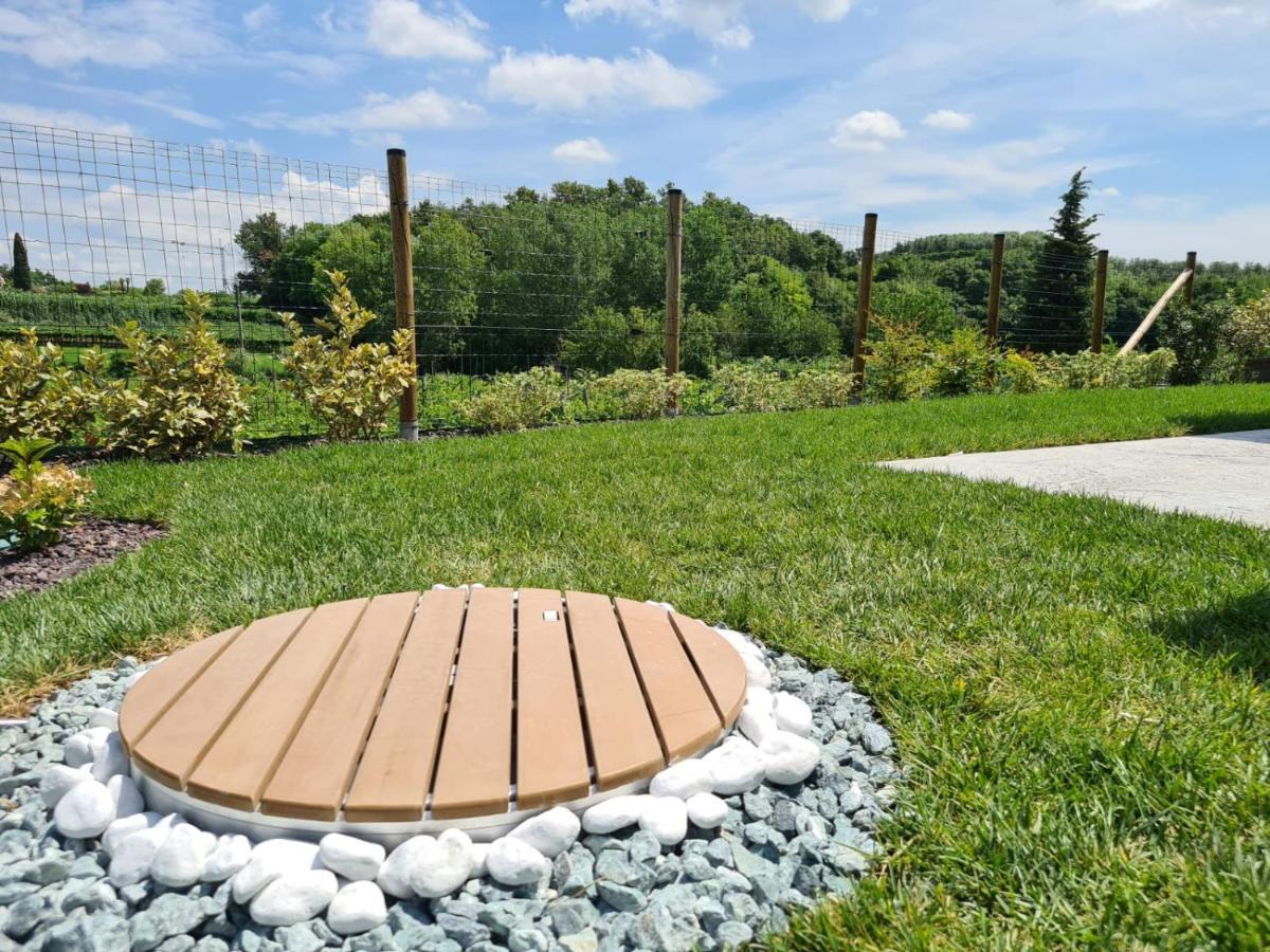 Residence Le Aromatiche Cavaion Veronese Bagian luar foto