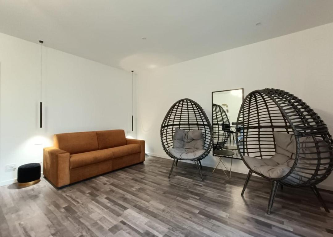 Residence Le Aromatiche Cavaion Veronese Ruang foto
